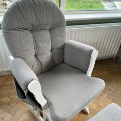 babylo nursing chair and stool