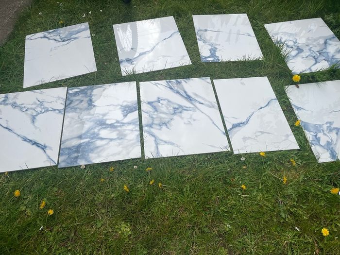 Porcelain tiles