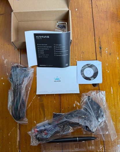 Huion KAMVAS GT-221 PRO HD graphics tablet