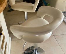 Cream bar stools