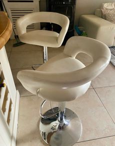 Cream bar stools