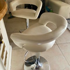 Cream bar stools