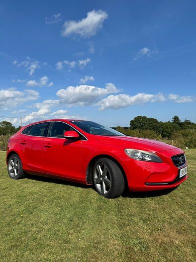 141 Volvo V40 Dba-mb4164t