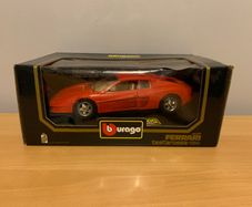 Ferrari Testarossa 1984 1/18 Burago Model Car