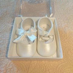 Brand new baby girl ivory christening shoes size 18