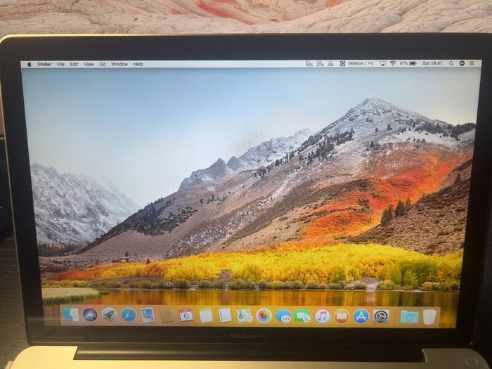 Apple Macbook Pro Early 2011 15-inch, Quad Core I7 16gb ram 1TB Ms Office Logic Pro Final Cut