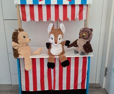 2-in-1 shop and theatre