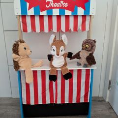 2-in-1 shop and theatre