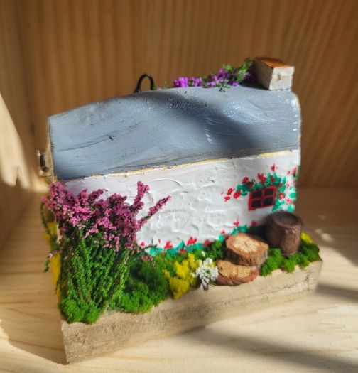 Handcrafted tiny wooden cottage!!