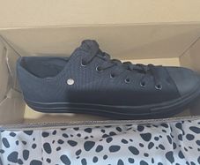Dunlop canvas shoes
