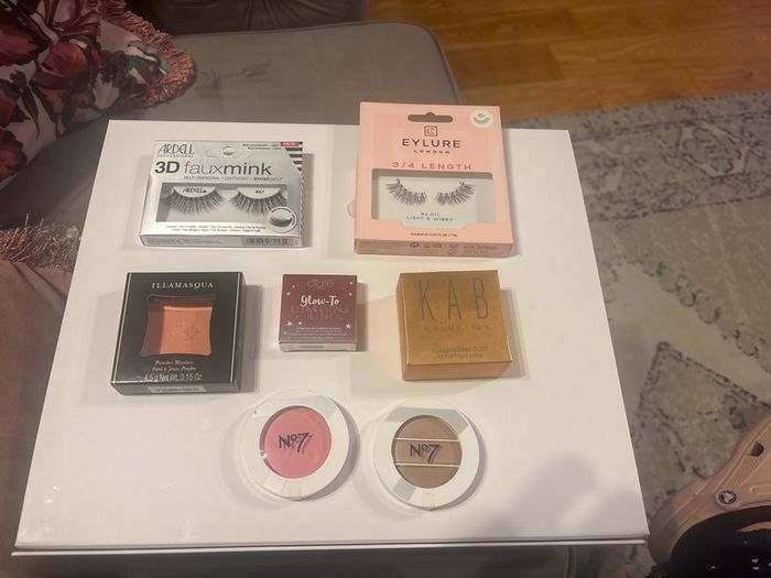 Make Up all authentic and unused