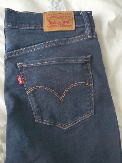 ladies Levi's