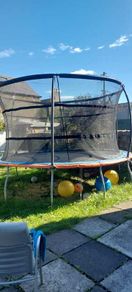 Trampoline