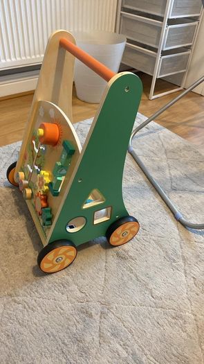 Baby walker