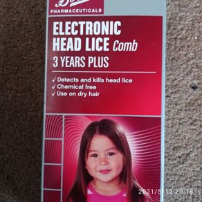 Electronic head lice comb