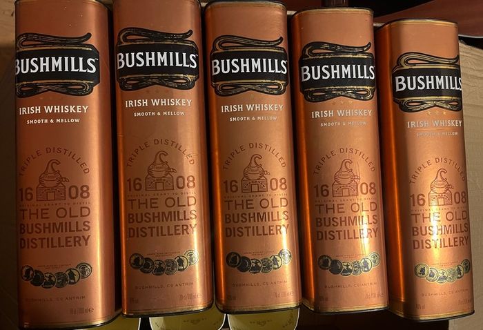 Bushmills Black Bush Irish whiskey tube  Jack Daniels whiskey box tube tin