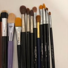 Make-up brushes