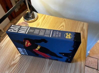 Batman - the dark knight returns - graphic novel