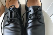 Black steelight  shoes.