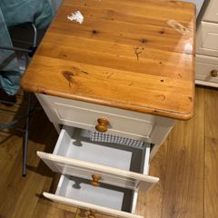 side drawer
