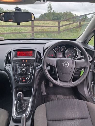 Opel Astra J 2010