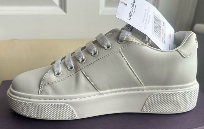Prada trainers - sz 39.5