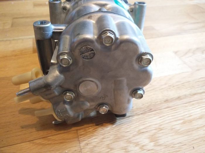 Peugeot / Citroen --- Brand New A/C Air Conditioning Compressor