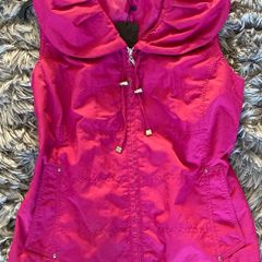 Pink womans gilet