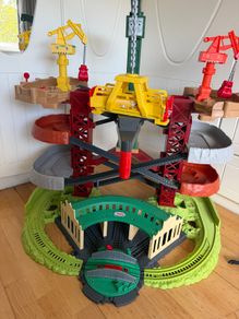 Thomas the tank engine train set