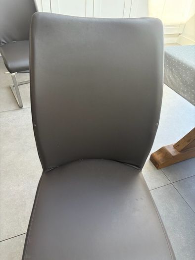 dining room chairs x 4