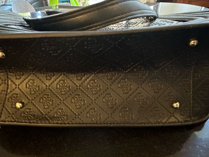 Brand new Guess bag