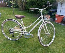 Electra retro cream ladies bicycle