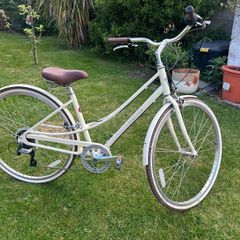 Electra retro cream ladies bicycle