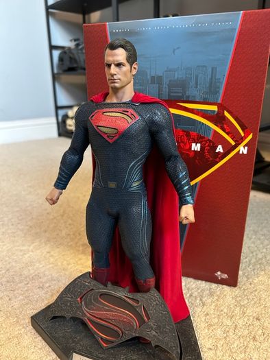 Hot Toys BvS Batman V Superman - MMS343 1/6 Scale Figure Superman