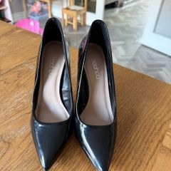 Boohoo 3" high heels