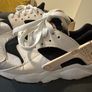 Nike Air Huarache Original Women's Trainers Image 3