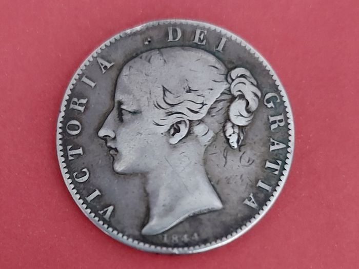 England  1844 Victoria Crown RARE in Very Fine condition