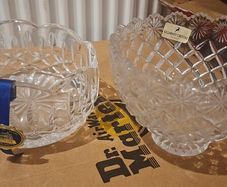 Pair of lovely Vintage Tipperary & Killarney Irish Crystal Bowls