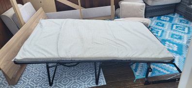 Pull out bed with mattress