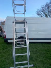 YOUNGMAN 7-9 rung podium extendable ladder