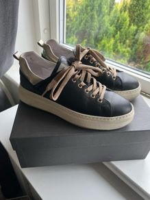 Nero Giardini Trainers