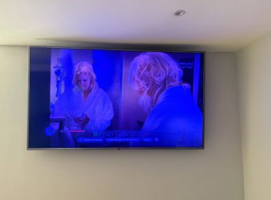Lg 75 inch tv white light gone