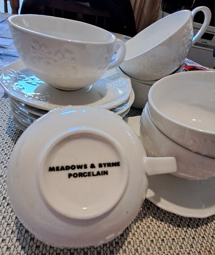 porcelain mugs