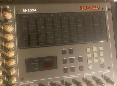 Tascam M 2425 studio mixing desk