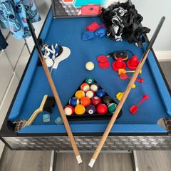 Multi game pool table