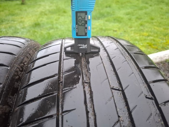 2x 245/45/18 Michelin run flat