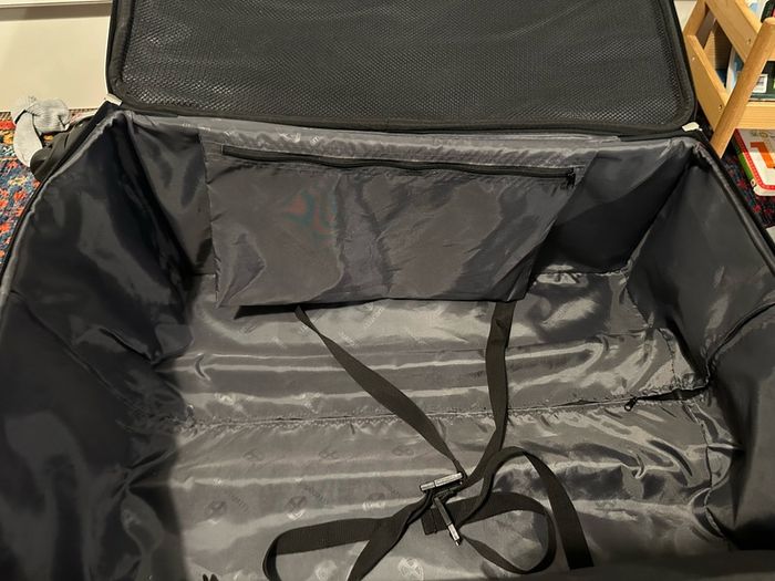 Lugage suitcase large