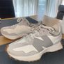 New Balance 327 Image 2