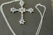 silver necklace cross