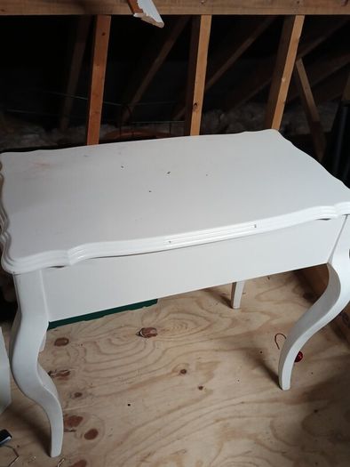 dressing table